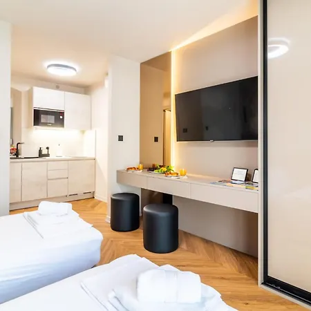 Centre In Stone House 아파트 *