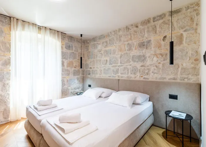 아파트 Centre In Stone House